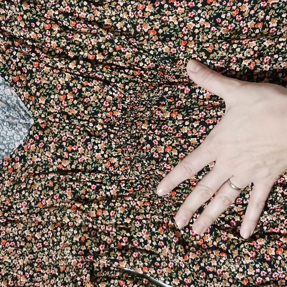 Old Navy Dress - Picture 4 of 6